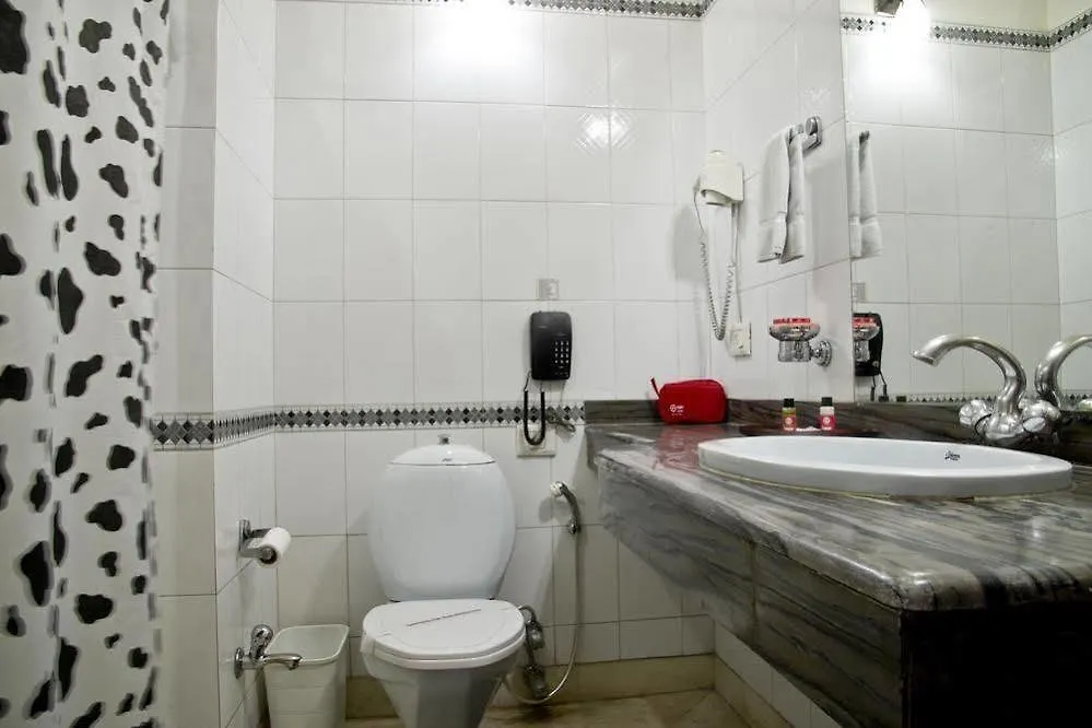 Oyo Premium Plaza Tower Hotel Gurgáon