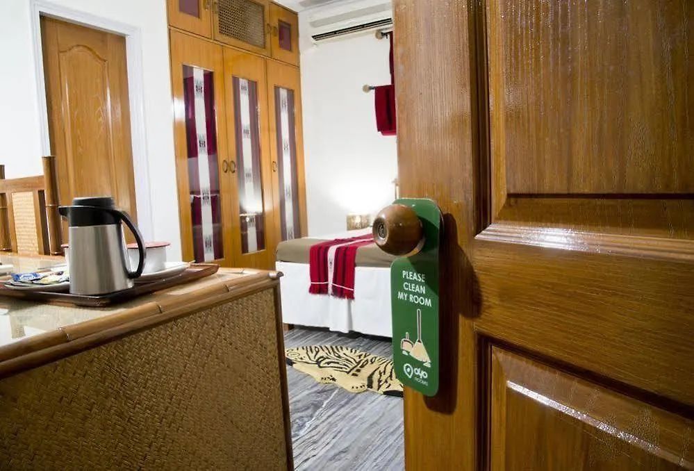 ***  Oyo Premium Plaza Tower Hotel Gurgáon India